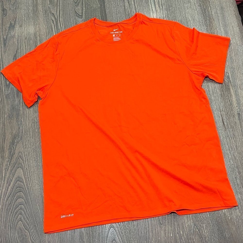 NWOT Nike Dri-Fit T-Shirt Crewneck Short Sleeve Athletic Fit Pullover Orange XXL